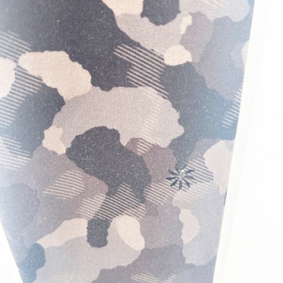 Athleta Girls Active Athleisure Printed Chit Chat Tights Camo Leggings‎ Size 16 - Picture 5 of 7